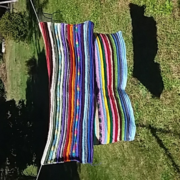 New small Throw/Baby Crocheted Afgan Blanket - Picture 4 of 7